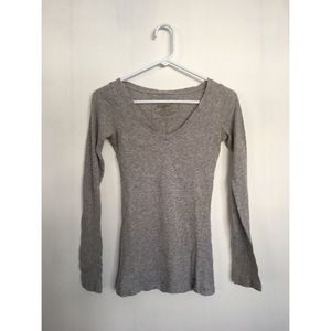 Hollister V Neck Long Sleeve Tee